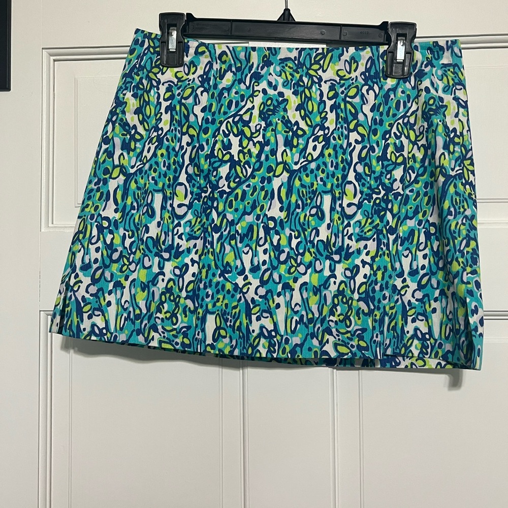 Lilly Pulitzer skort - size 4